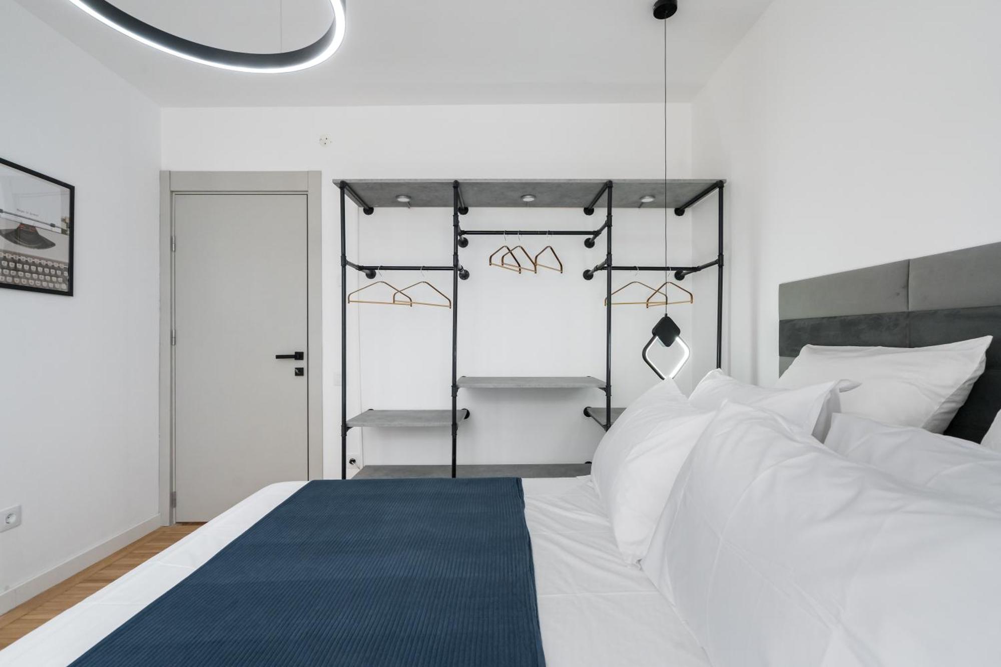 Central Aesthetic Apartment Bukarest Exterior foto